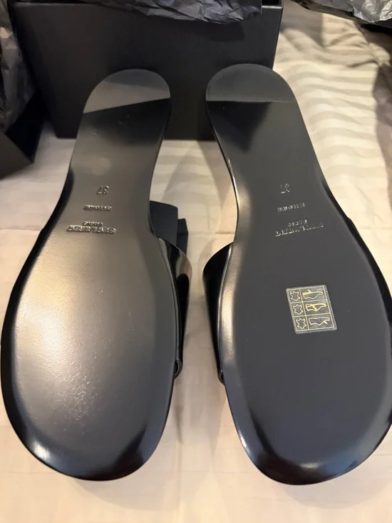 Saint Laurent Carlyle 00 Black Flat Sandals Sz 37 - Picture 4 of 8